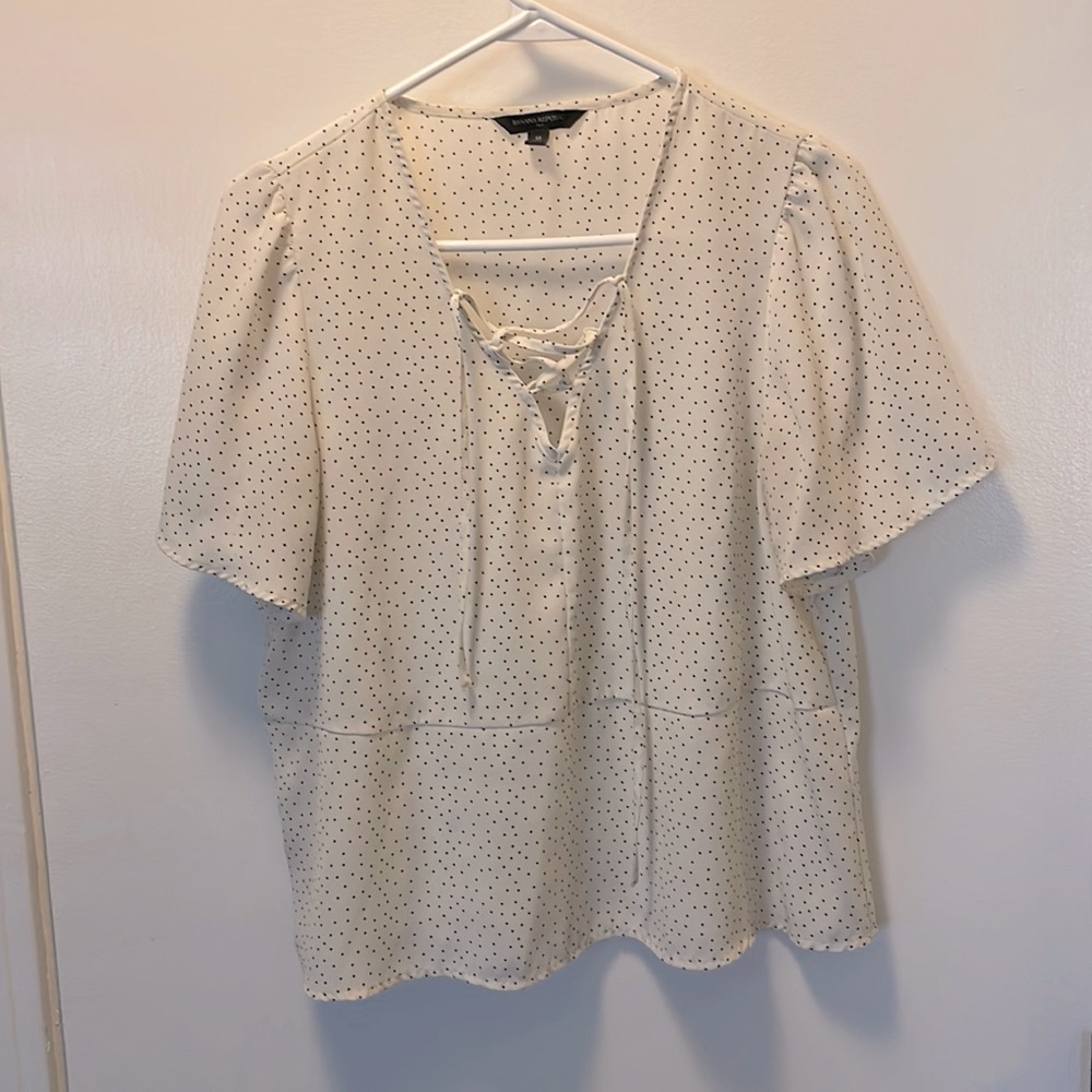 Banana Republic flutter top